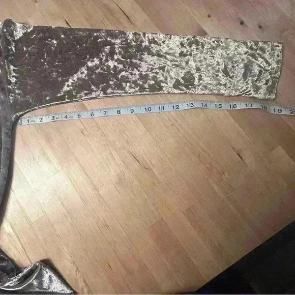 2 for$15 Kori America Crushed Velvet Blouse - Picture 8 of 9